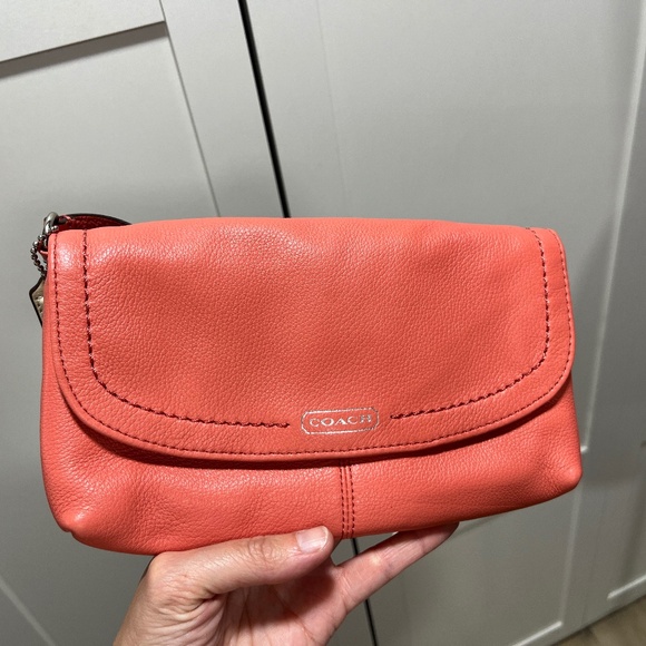 Coach leather clutch - Picture 1 of 6